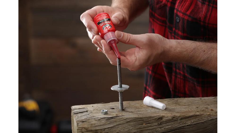 JB Weld  Fijador De Sellado Colo Rojo Perma-Lock Net  6 mL
