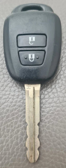 Llave Control  2013 Toyota Yares / 2 Botones  / 314Mhz / Aftermarket H Chip / D89070-52D70 / Sin Logo